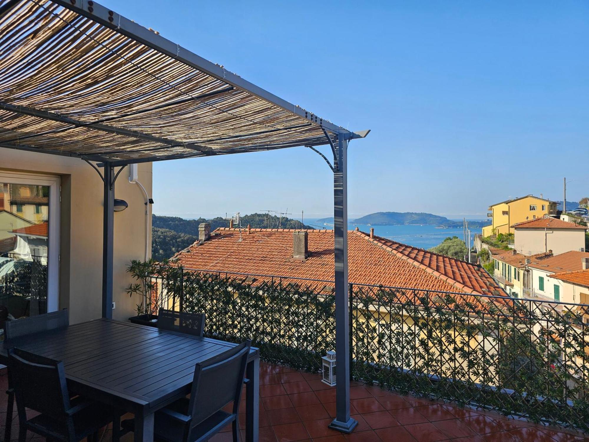 La Terrazza Sul Golfo Dei Poeti Con Vista Mare Apartment Pitelli Exterior photo
